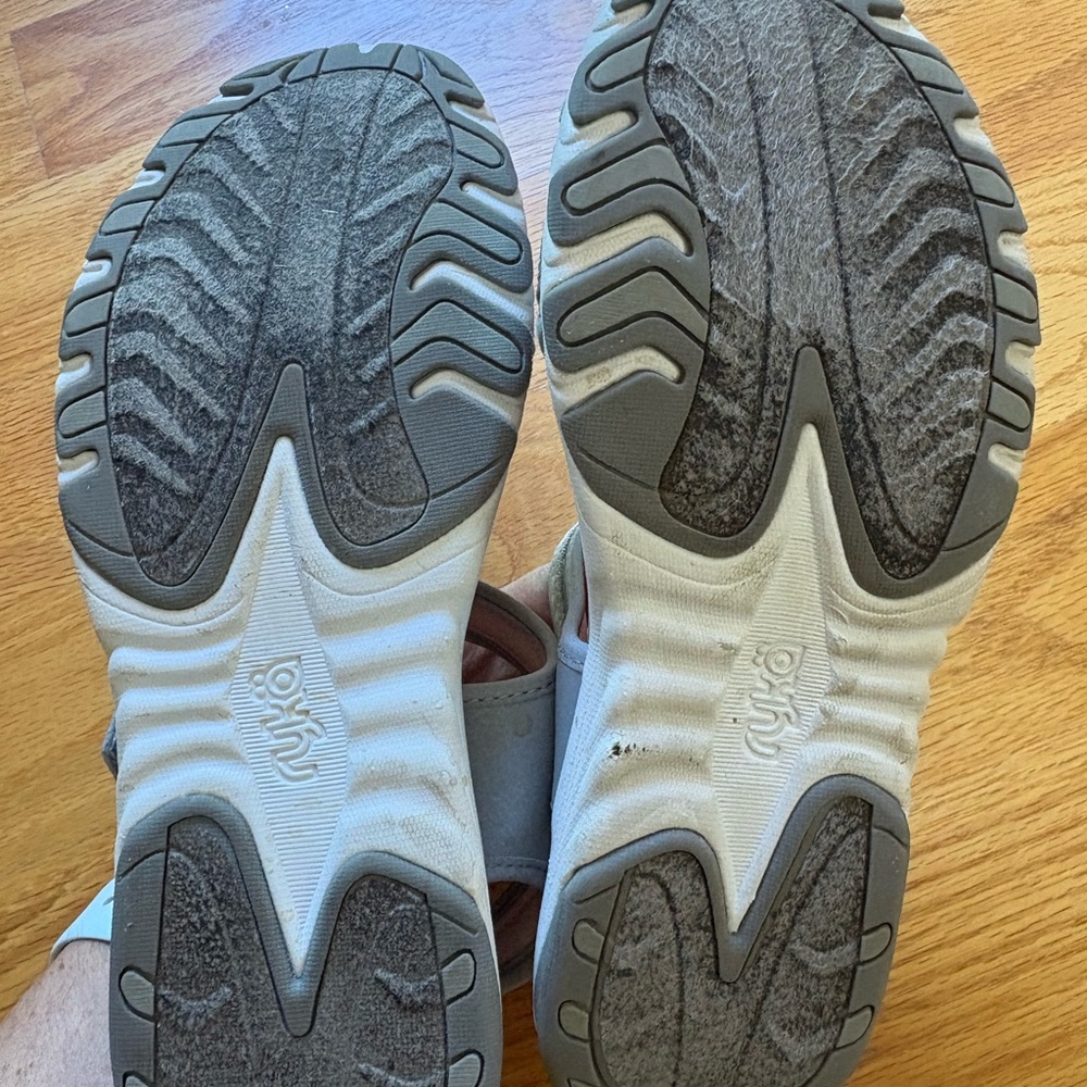 Ryka Gray and Pink Velcro Strap Comfort Sandals - Picture 5 of 6